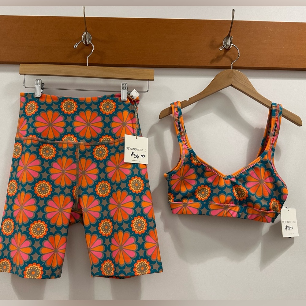 Beyond Yoga outfit